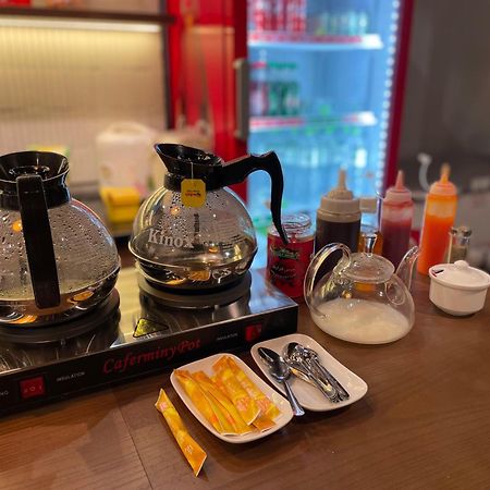 Bong Ha Noi Hostel Ханой Екстериор снимка