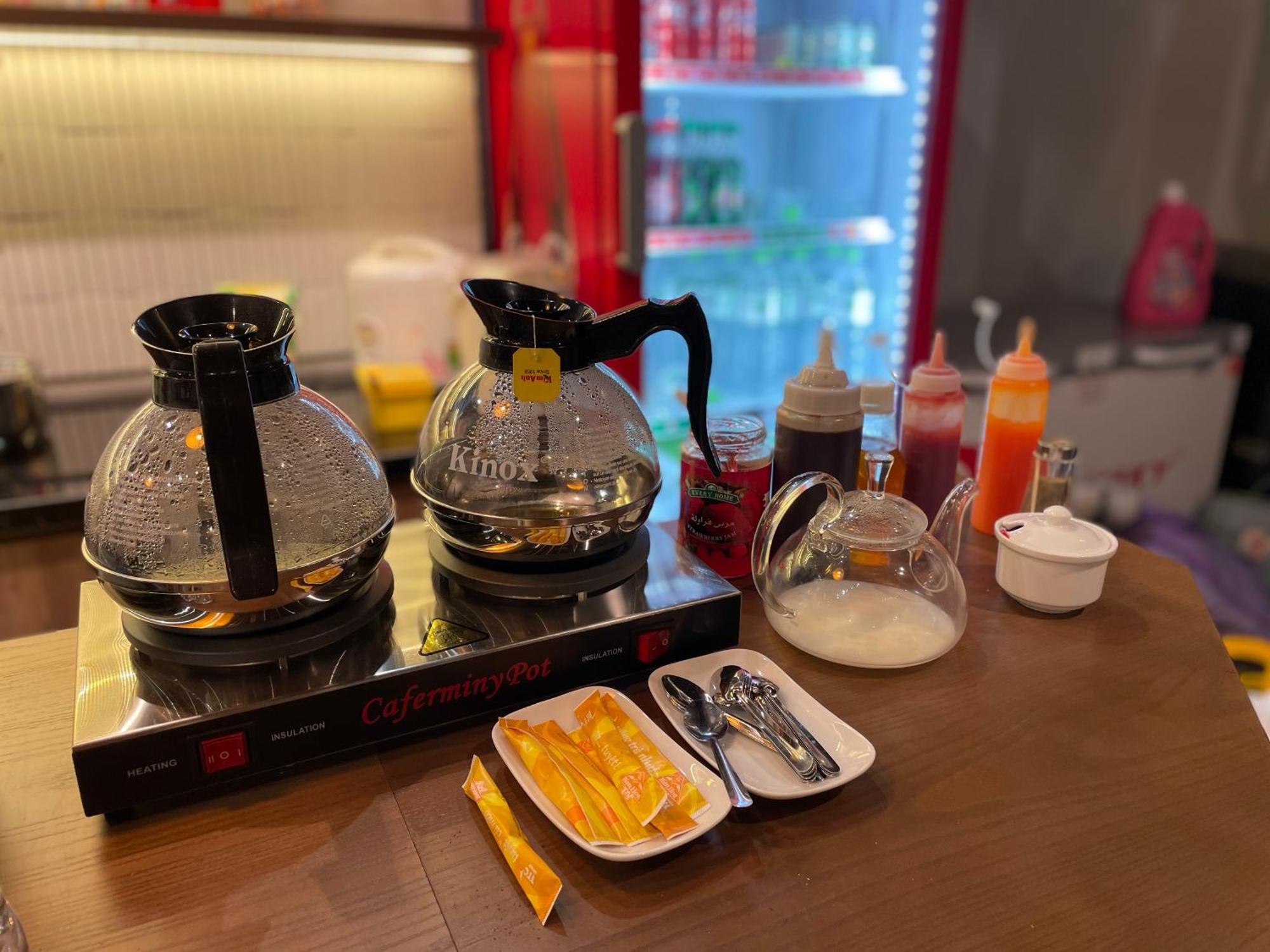 Bong Ha Noi Hostel Ханой Екстериор снимка