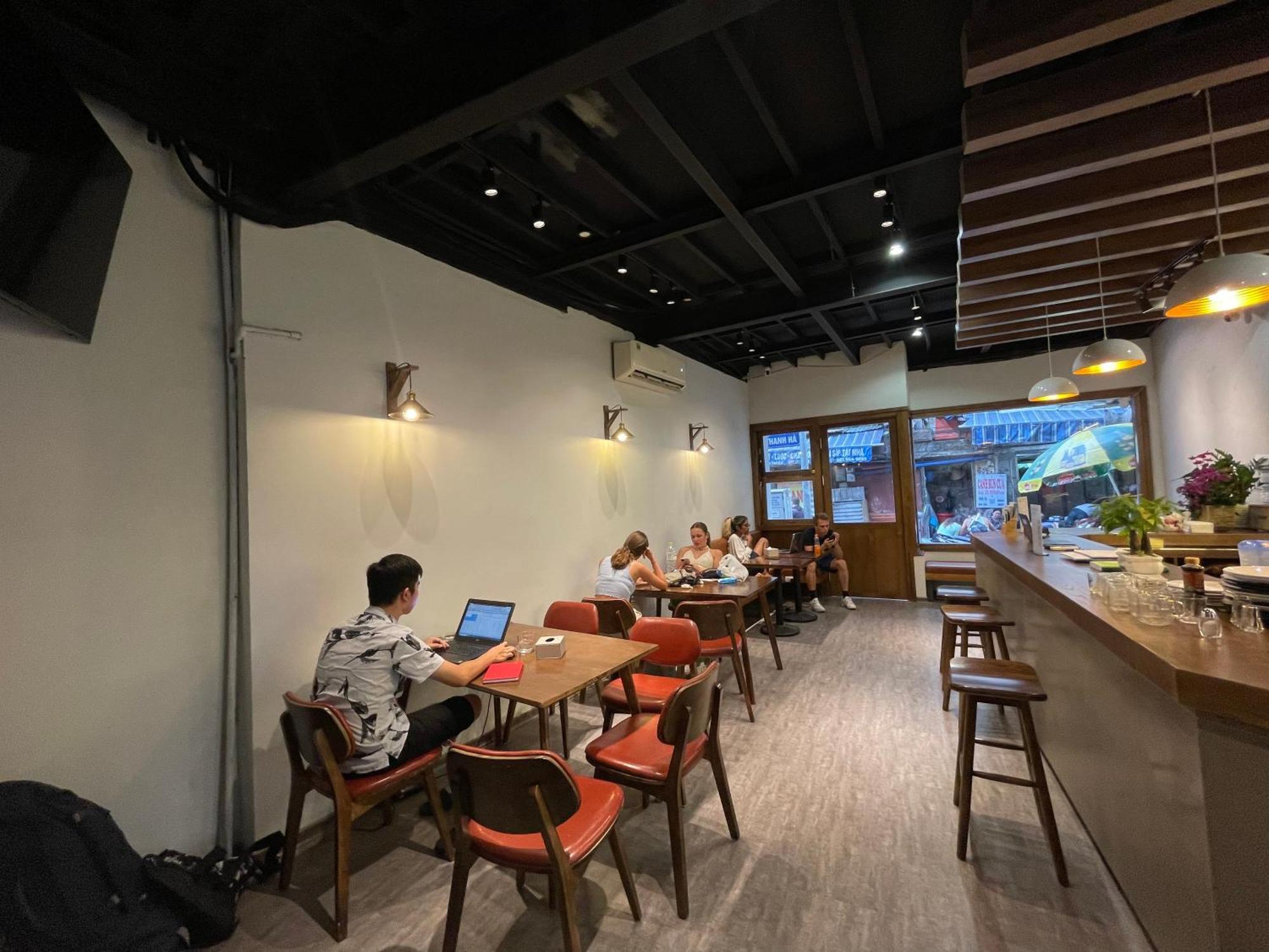Bong Ha Noi Hostel Ханой Екстериор снимка